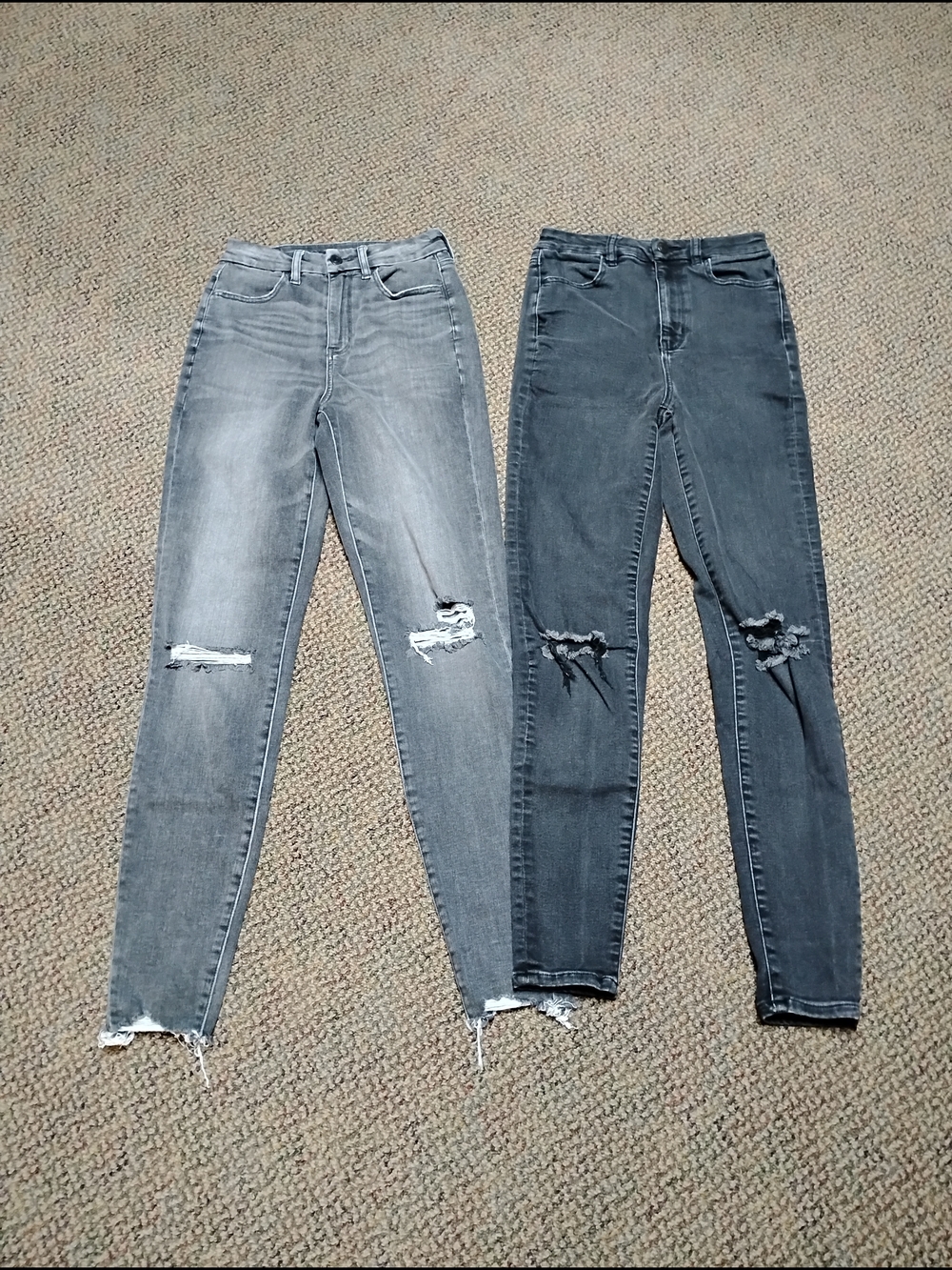 American Eagle Outfitters Skinny Ripped Jeans - (2 Pairs) Light Gray & Dark Gray